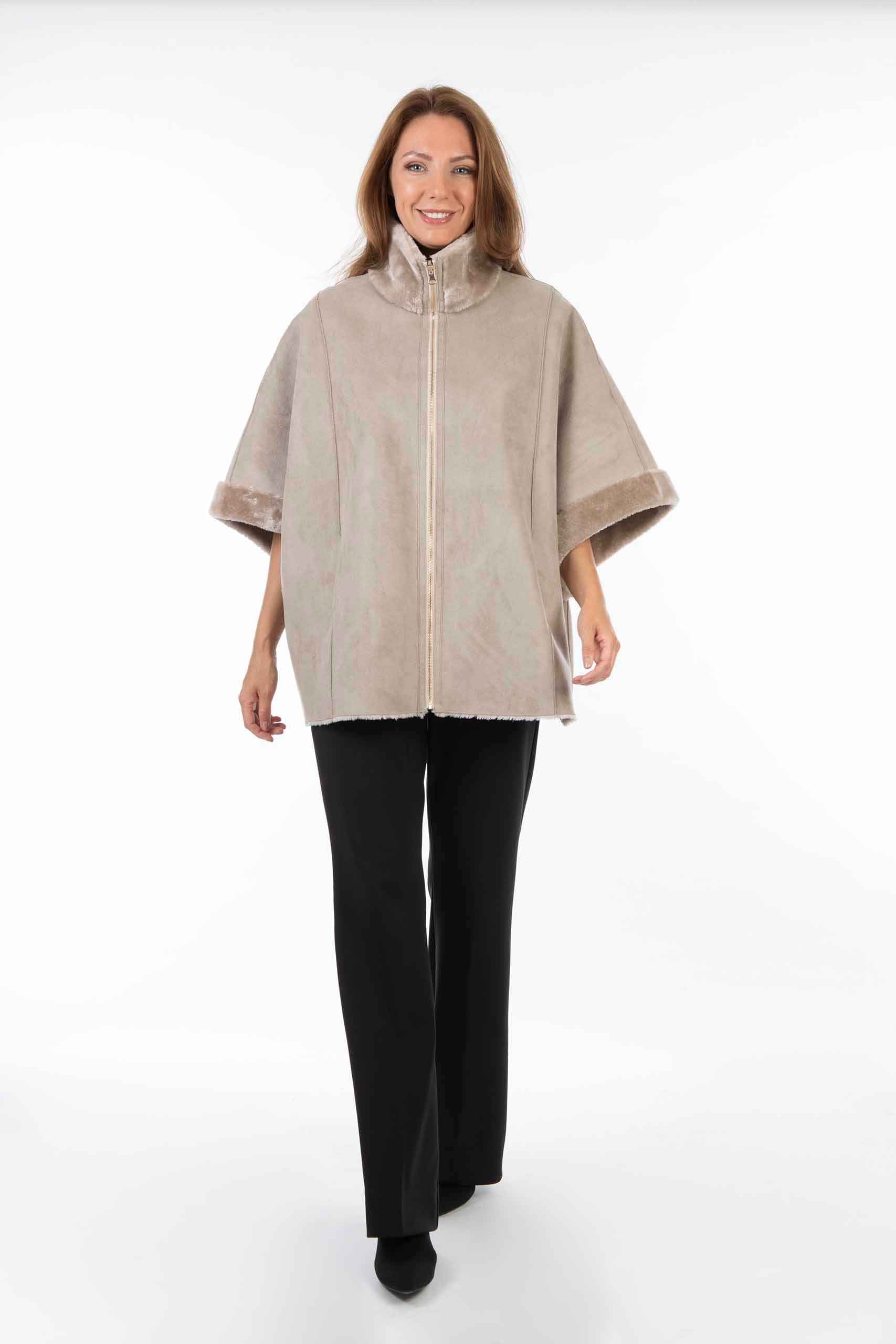 Cape zum Wenden in Faux Fur