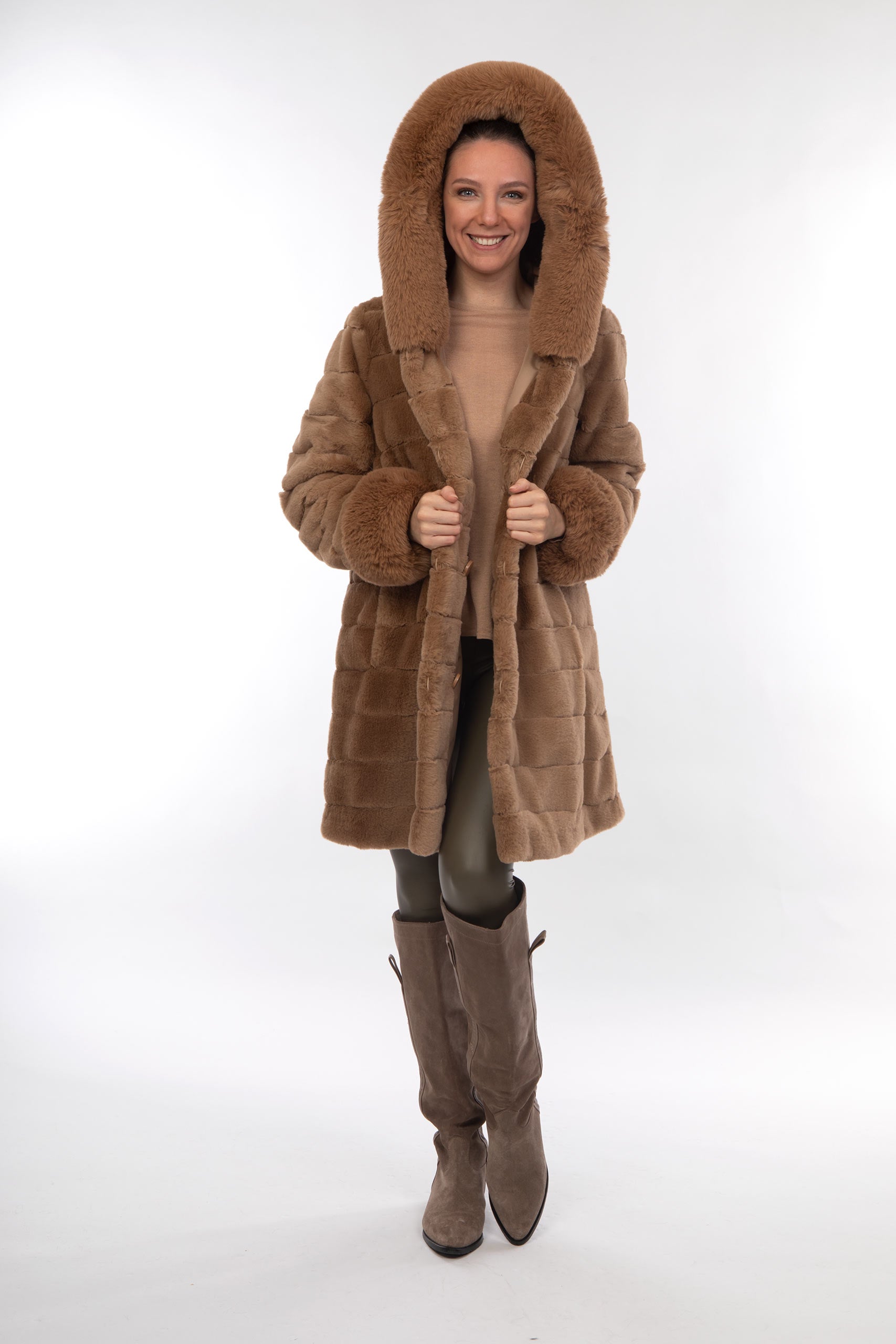 fake fur mantel
