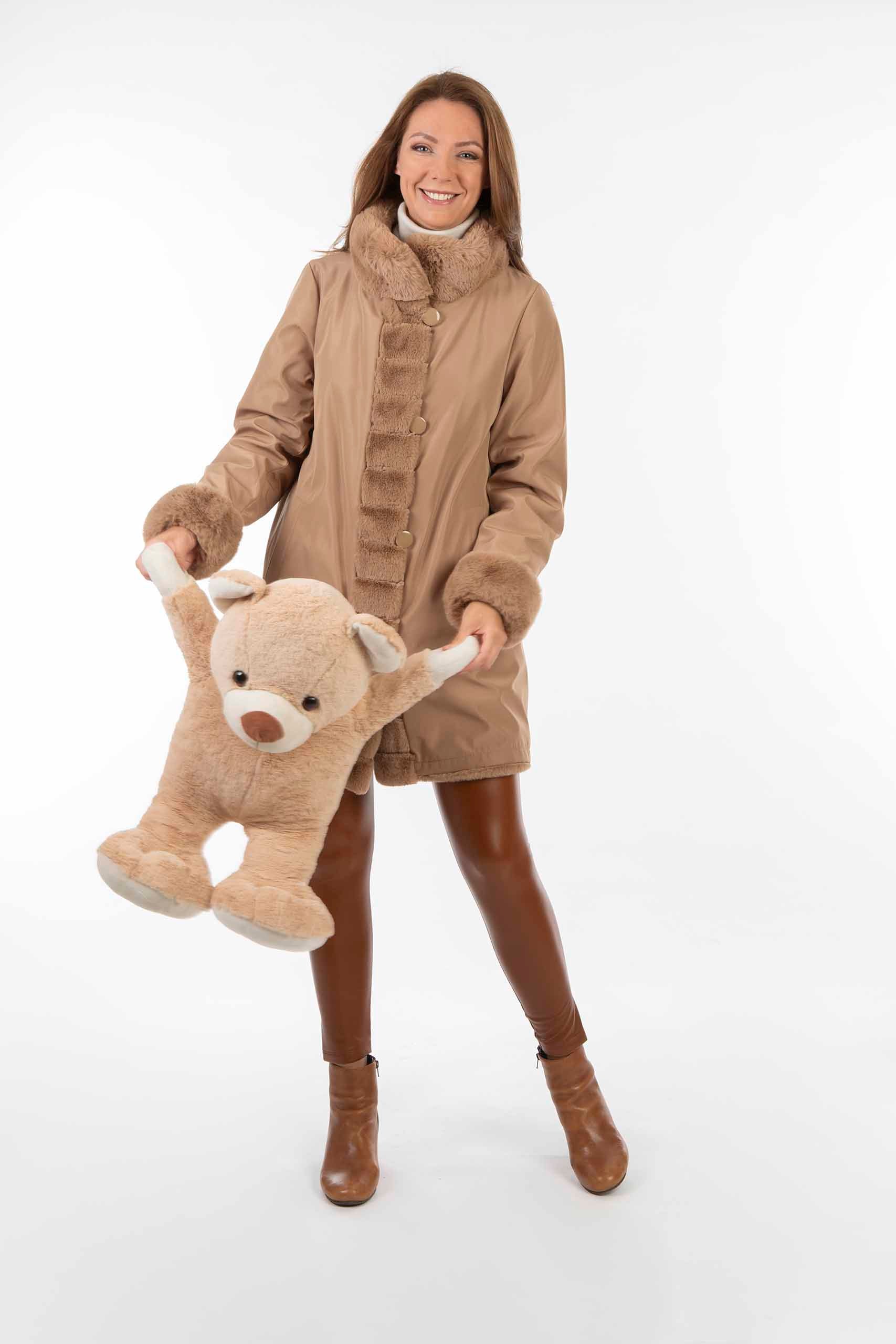 ジャケット・アウター Faux Fur Reversible Coat petale M Faux Fur Reversible Coat petale M