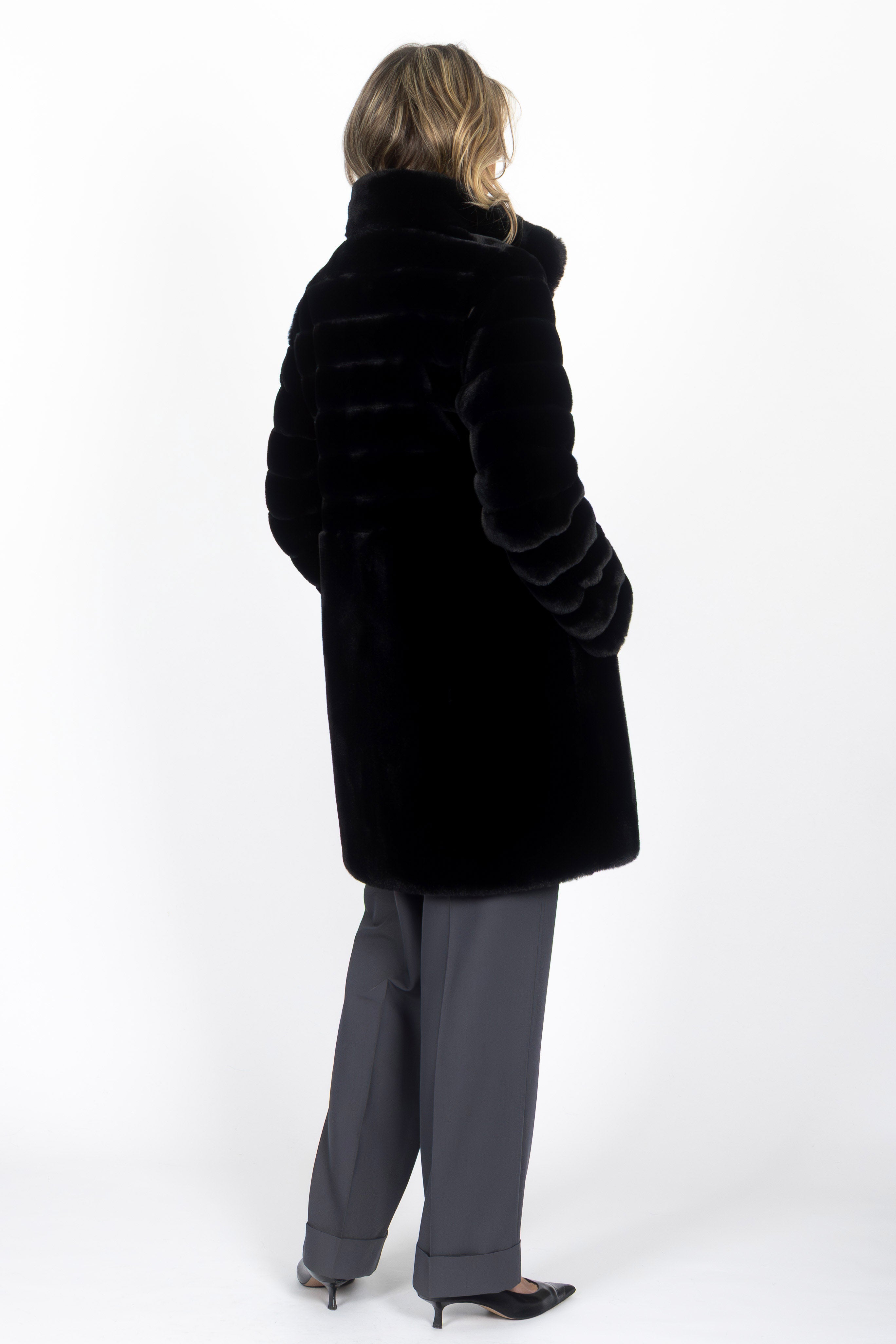 Luxury black faux fur coat for women